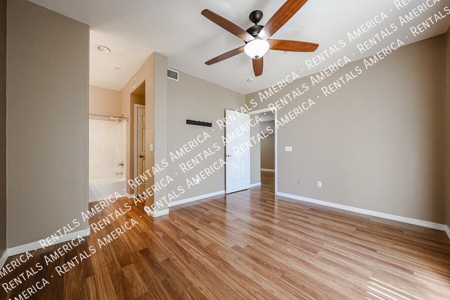 Building Photo - 6535 E Superstition Springs Blvd