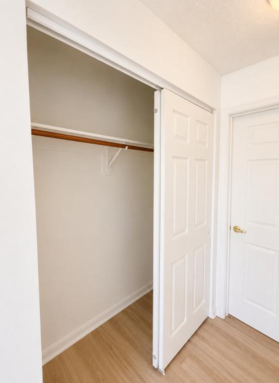 Building Photo - 45512 Westmeath Way