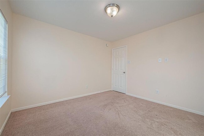 Building Photo - 25119 Florina Ranch Dr