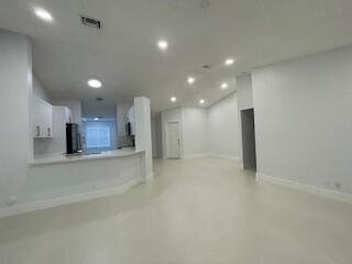 Building Photo - 1630 Zenith Way