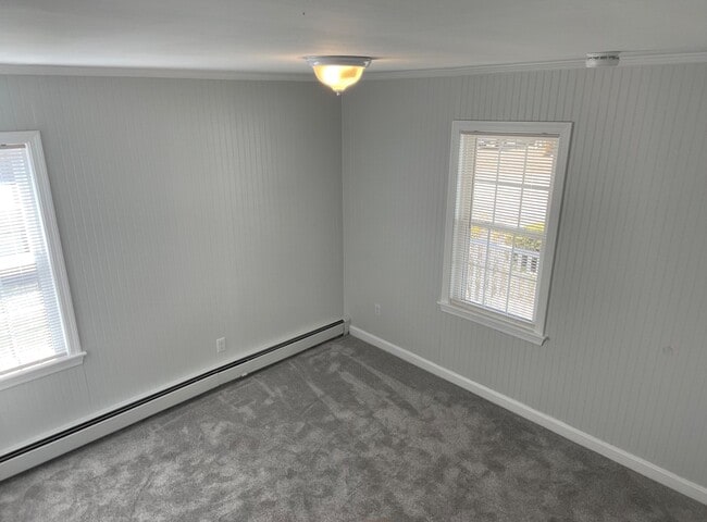Building Photo - 14 Pinehurst St