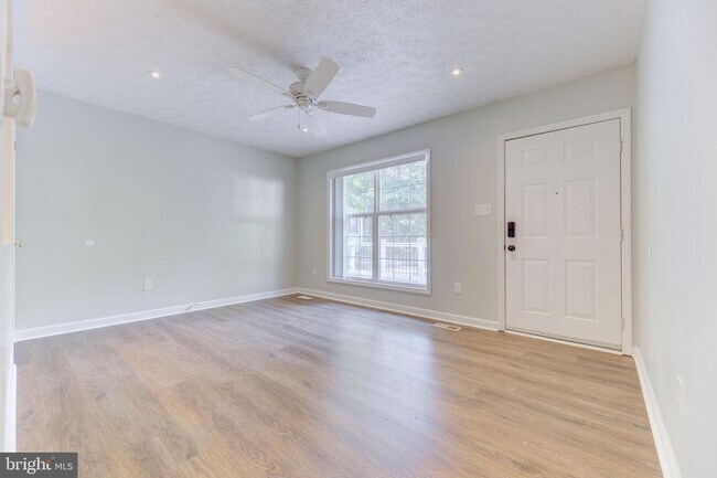 Building Photo - 11503 Big Sandy Run Rd