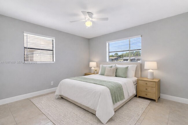 Building Photo - 1820 NW 35th Terrace