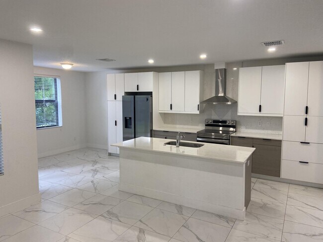 Building Photo - 359 Bella Sol Way