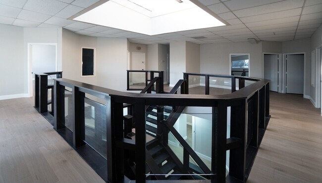 Building Photo - 9220 Rasmus Dr