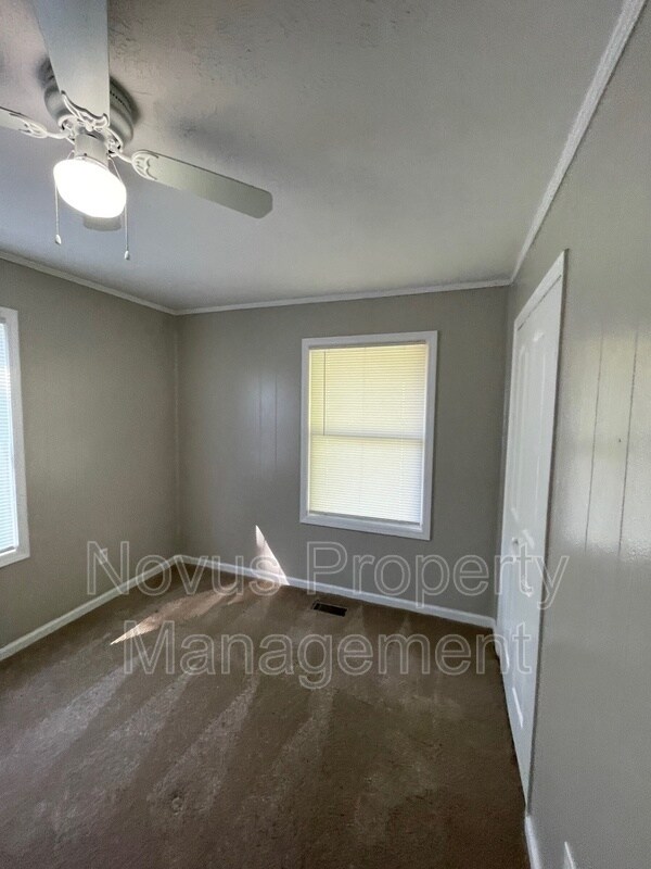 Building Photo - 40 Gees Ln