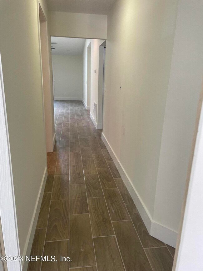 Building Photo - 3111 Sea Hawk Dr