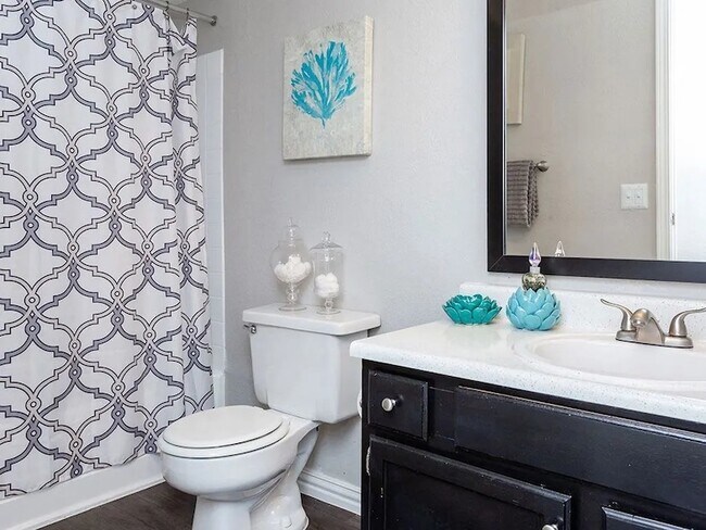 Building Photo - 4600 W Pioneer Dr