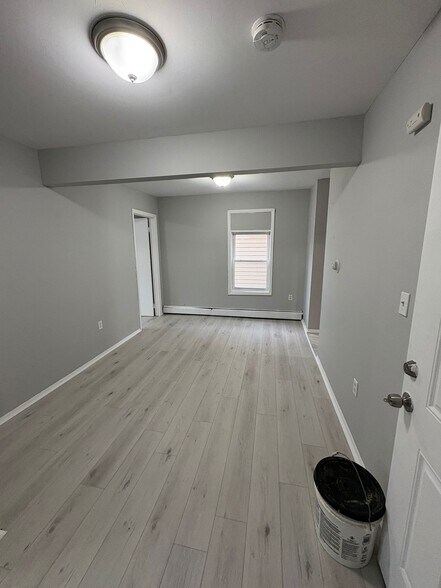 Building Photo - 1031 Magnolia Ave