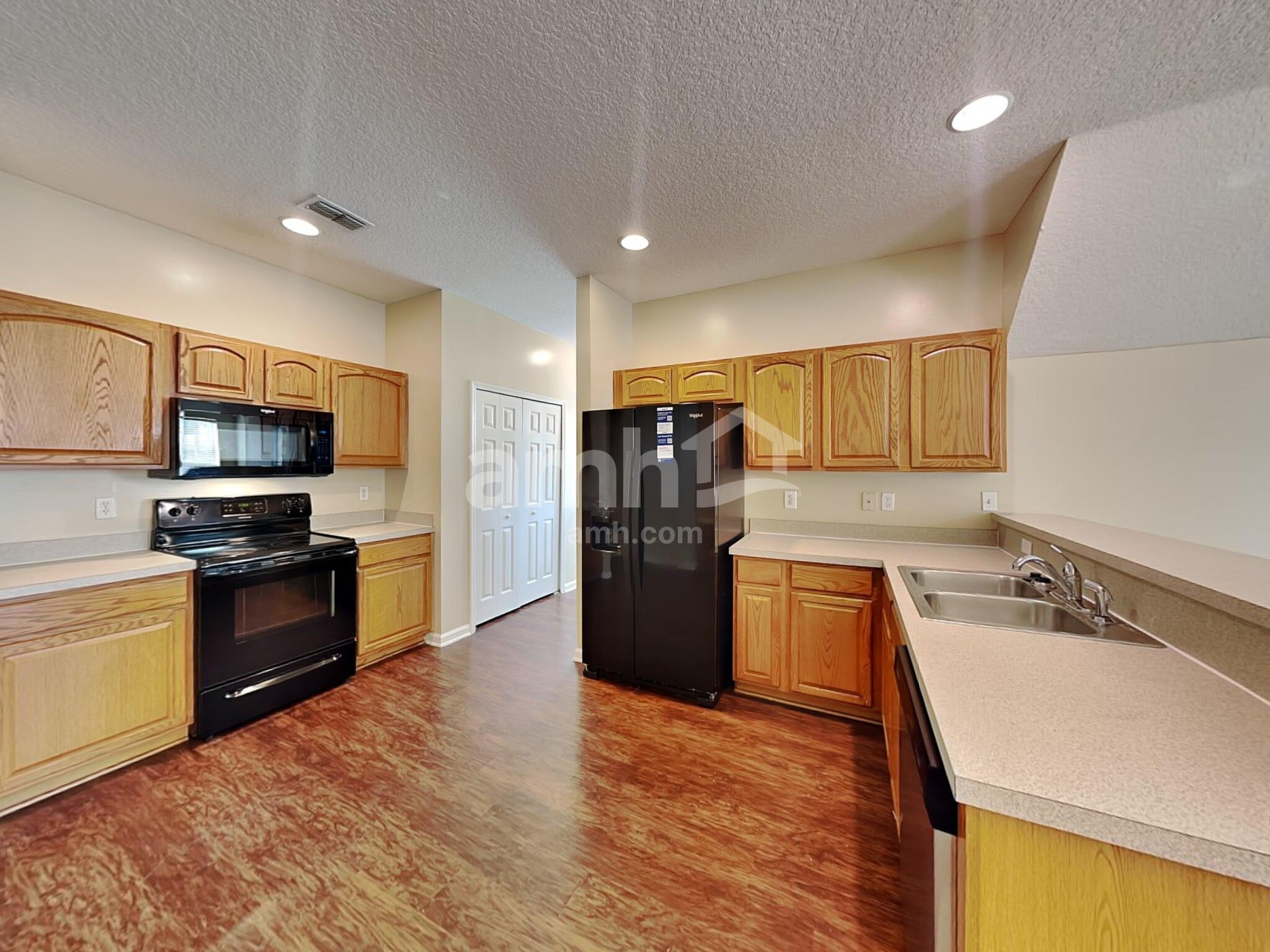 Building Photo - 2908 Piedmont Manor Dr