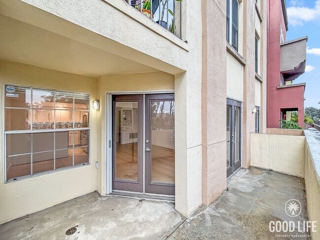 Building Photo - Charming 2BD/2BA Condo in Hillcrest W/ W/D...