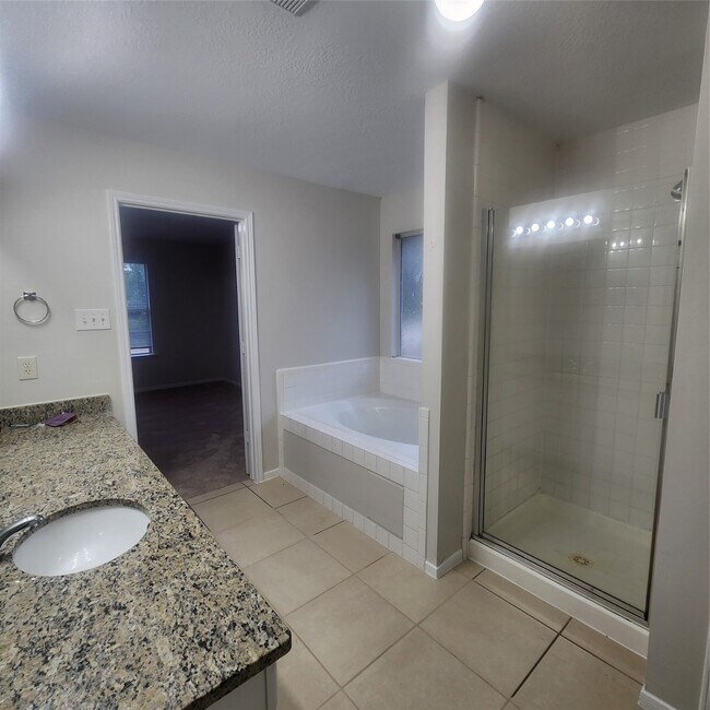 Building Photo - 21755 Debray Dr