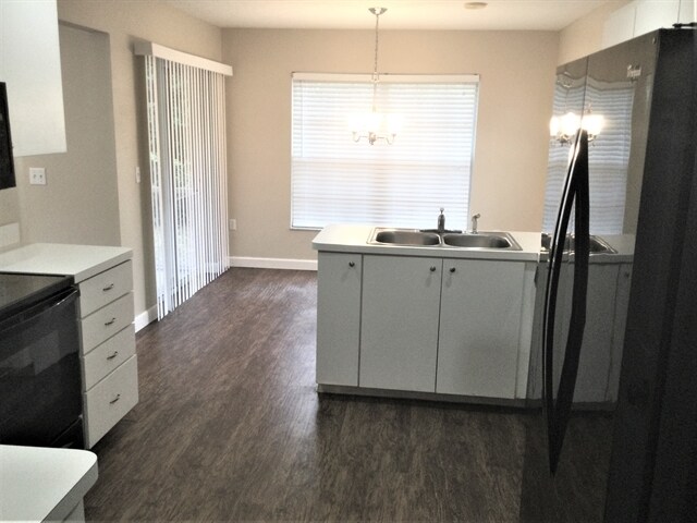 Building Photo - 7909 Hathaway Dr