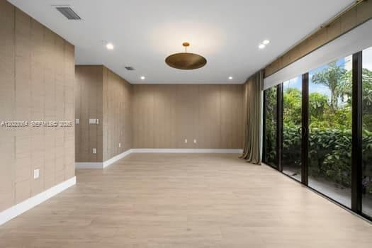 Building Photo - 6812 SW 80th St