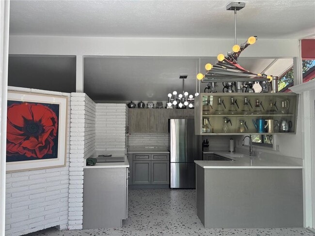 Building Photo - 4830 Higel Ave