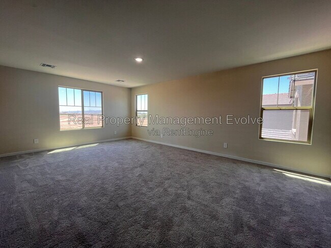 Building Photo - 4617 S 108th Ave