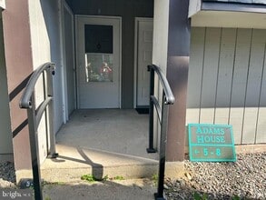 Building Photo - 25 Church Rd