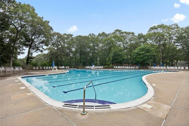 Building Photo - 703 Hilltop Ct