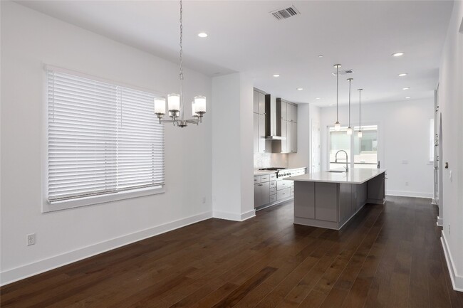 Building Photo - 4703 Unity Cir