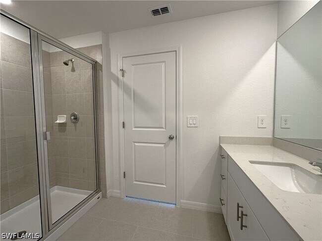 Building Photo - 28521 SWEET MEADOW Dr