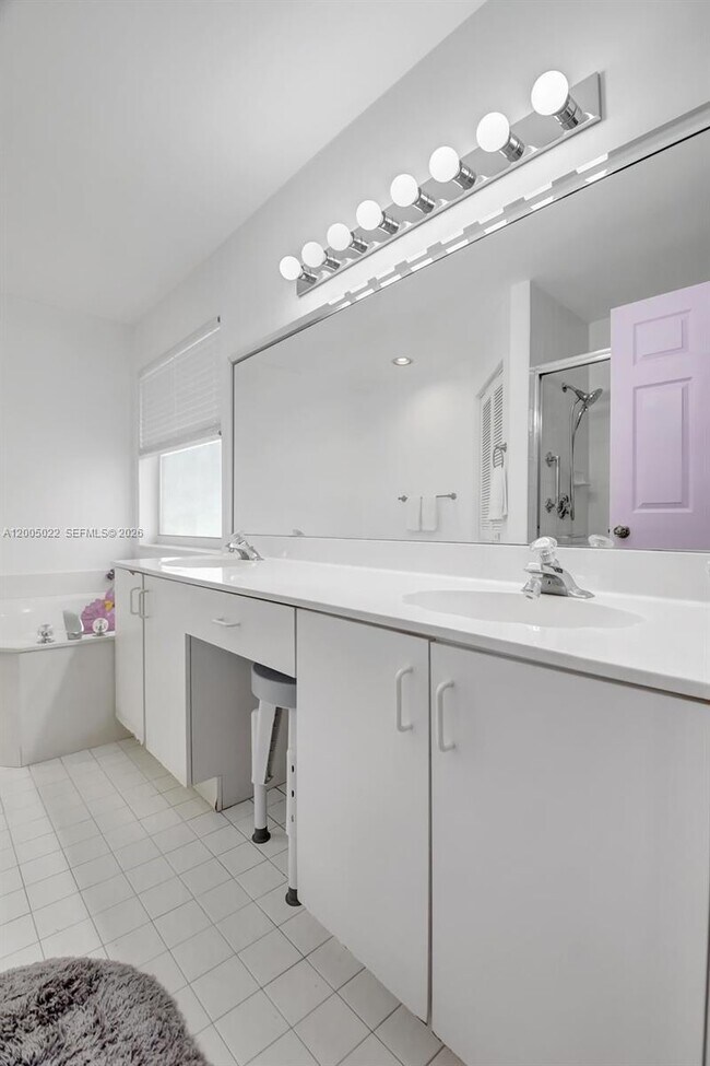 Building Photo - 7713 Springwater Pl
