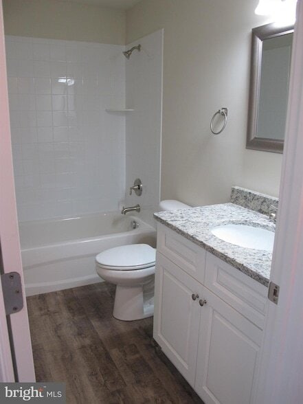 Building Photo - 43 Lee St