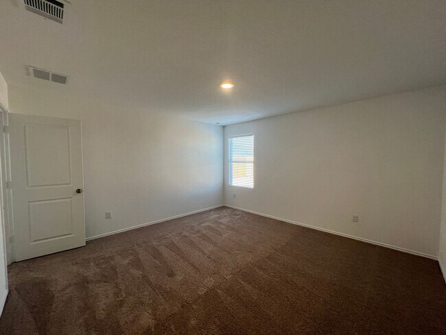 Building Photo - Charming 3/2 Home in Navarro Ranch