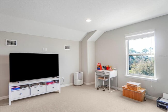 Building Photo - 7245 Half Moon Lake Dr