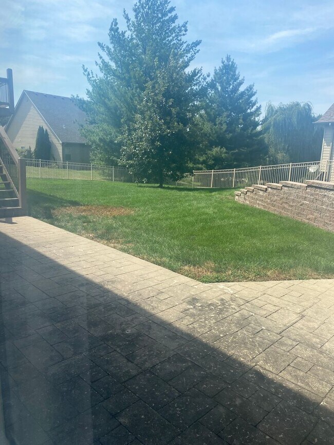 Building Photo - 4701 Thornbrook Ridge