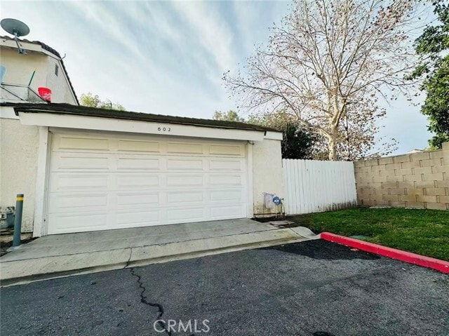 Building Photo - 602 Dunes Ct