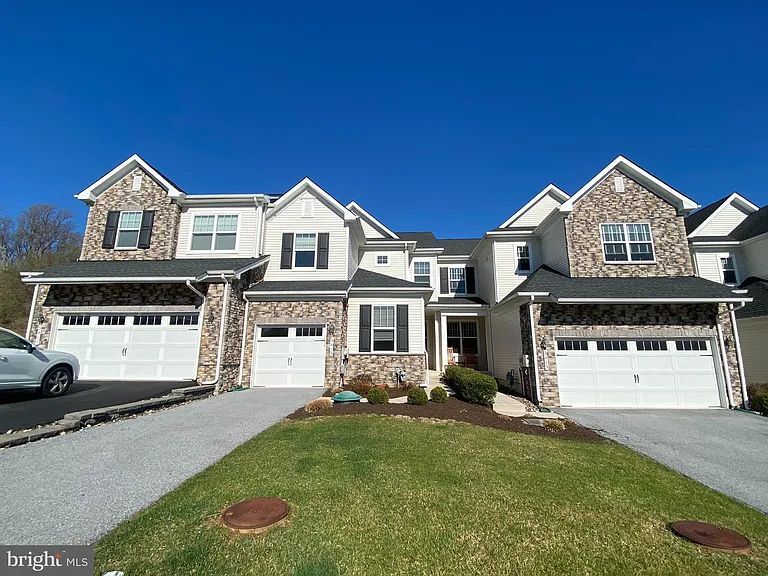 Building Photo - 3413 Bergamont Way