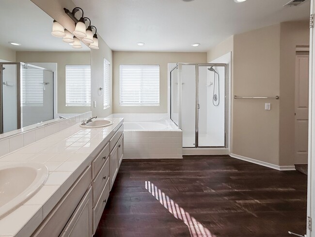 Building Photo - AVAILABLE NOW! 4 BED / 3 BATH TEMEKU HILLS HOME FOR RENT! LARGE BACKYARD + AMENITIES GALORE!