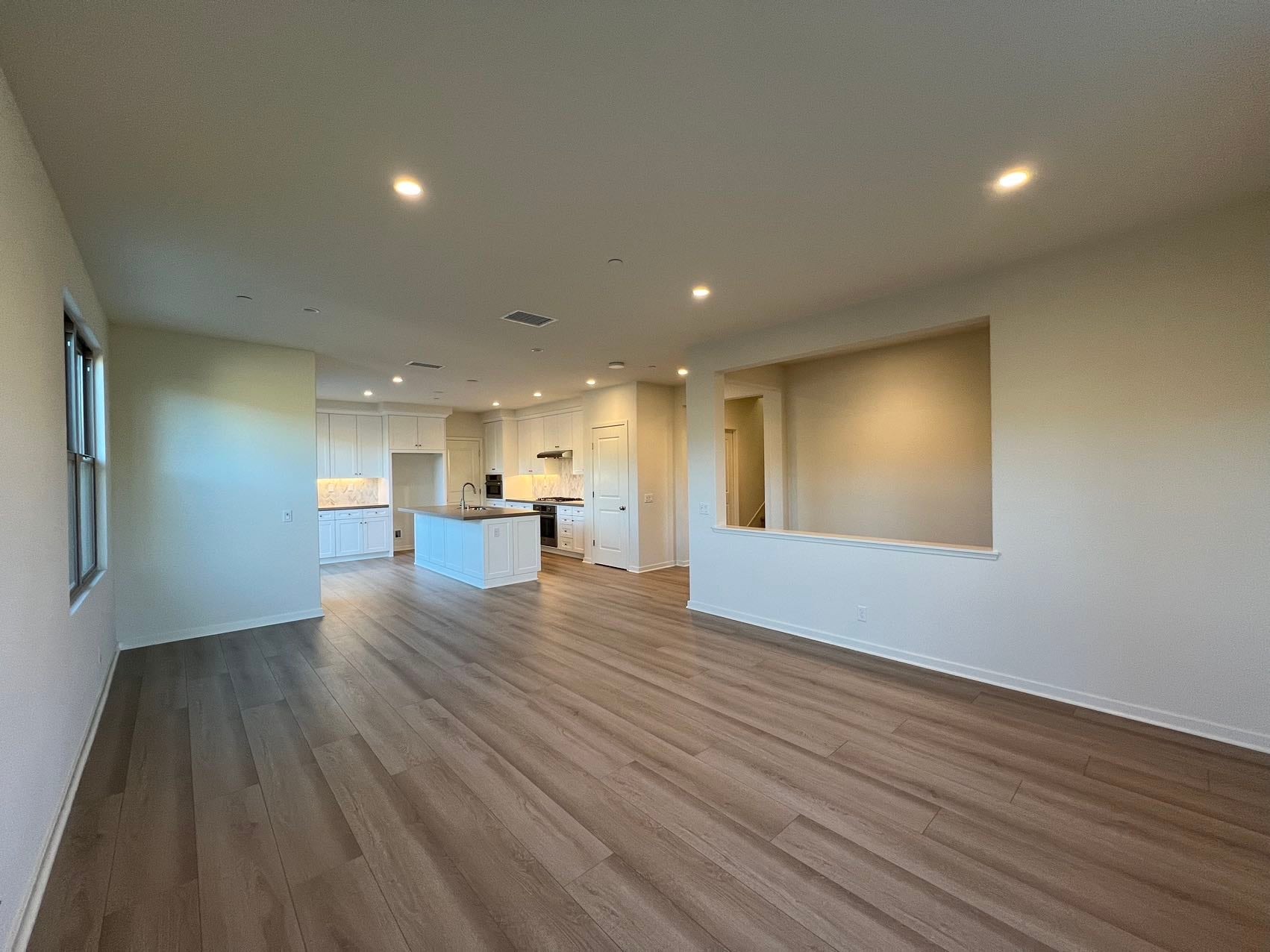 Building Photo - 104 Sugarwood