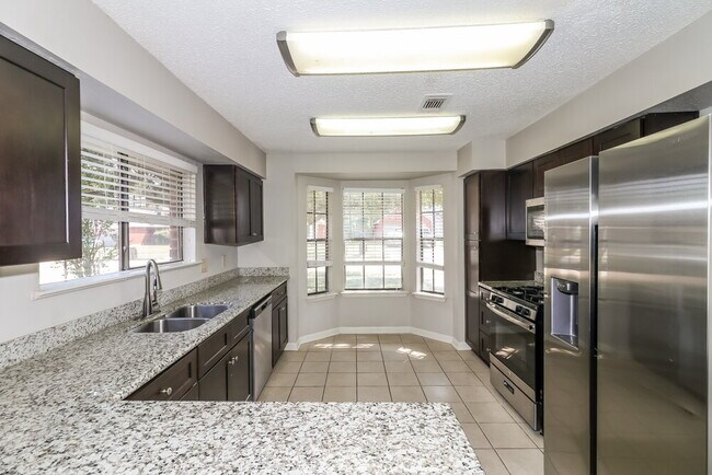 Building Photo - 24102 Scrivener Ln