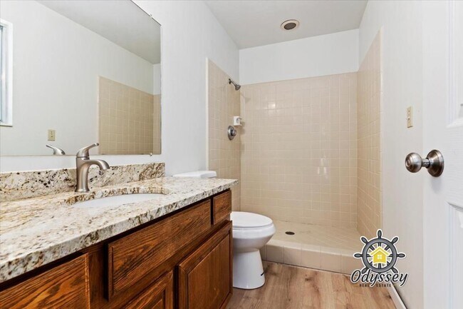 Building Photo - 2066 E 10095 S