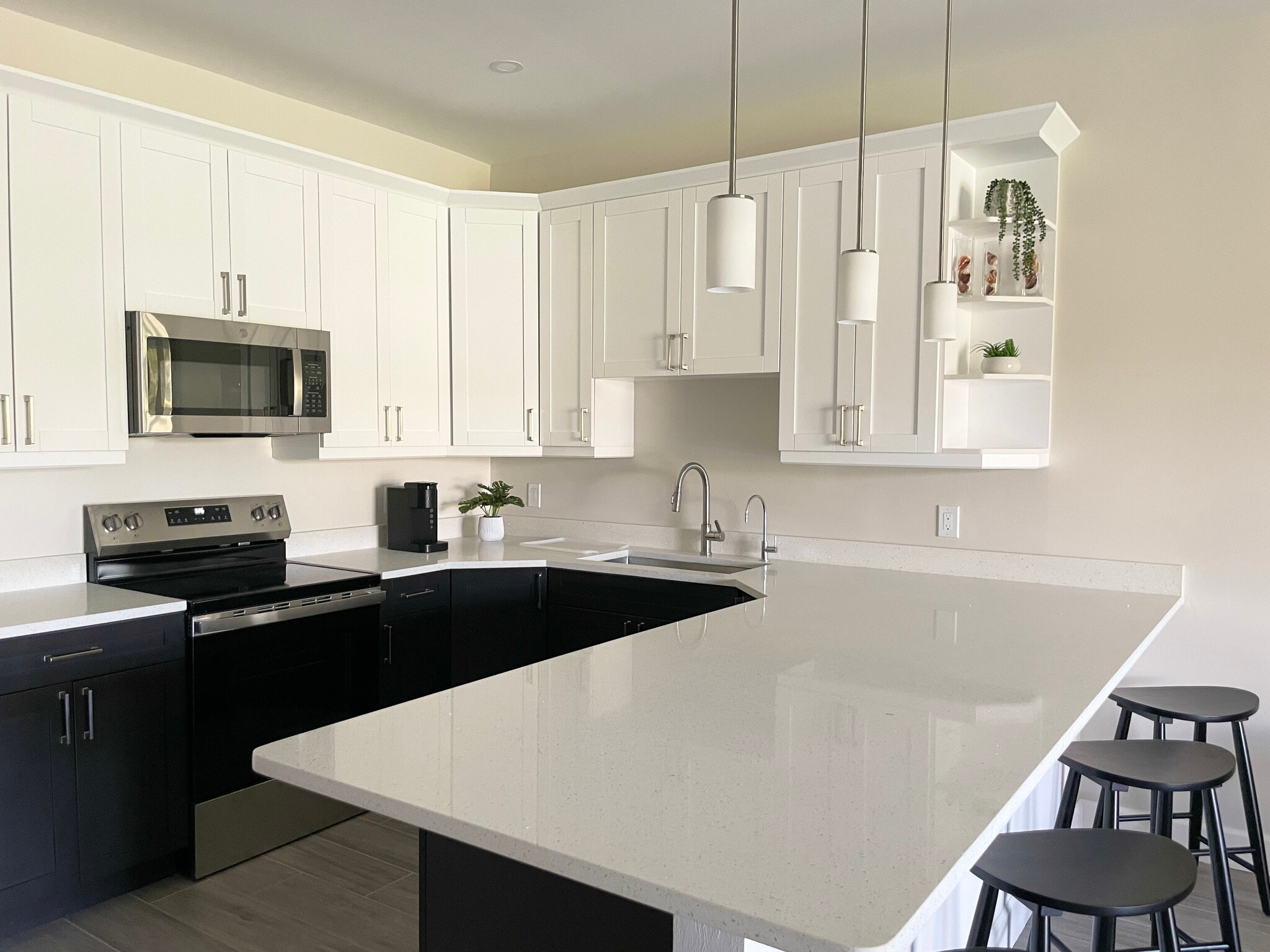 Kitchen - 13447 Pine Needle Ln