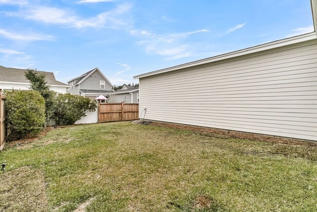 Building Photo - Must See Beautiful 3BR Home in Nexton with...