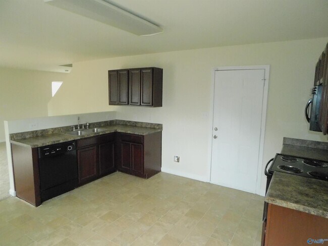 Building Photo - 130 Lockport Dr