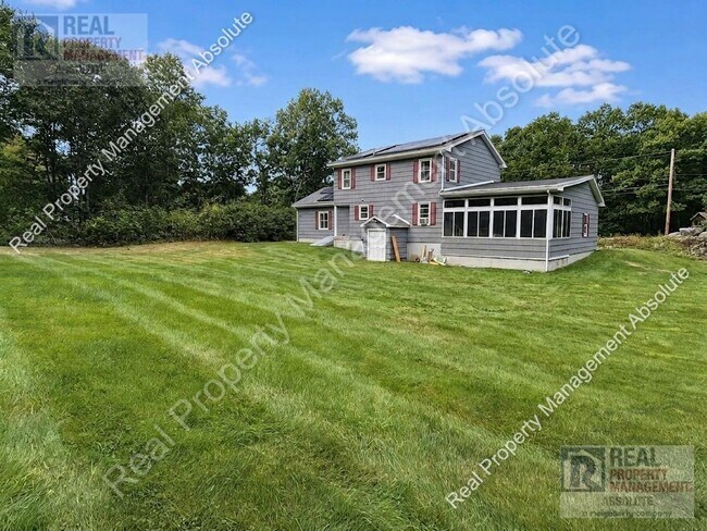 Building Photo - 324 Mammoth Rd