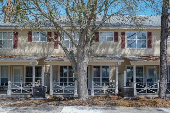 Building Photo - 437 Twin Lakes Ln