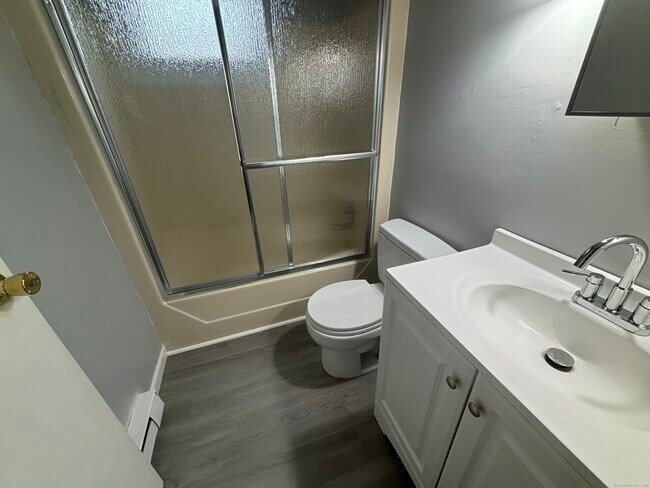 Building Photo - 9B White Oak Rd