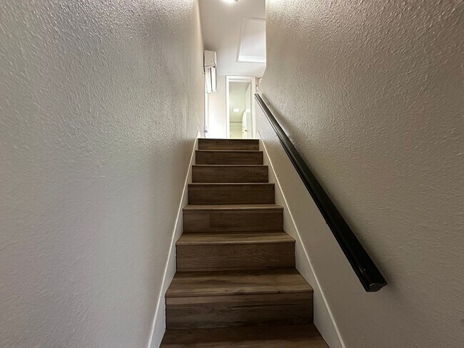 Building Photo - 15930 Hwy 64 E