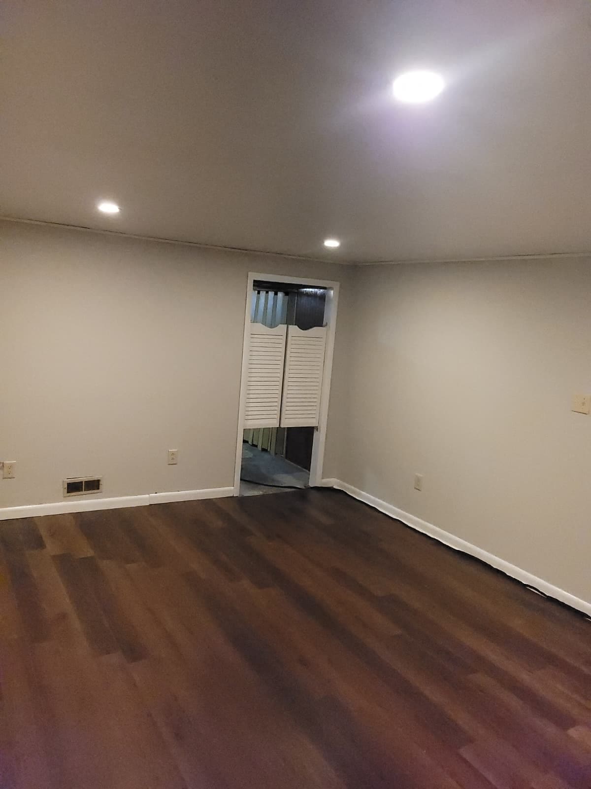 Building Photo - 872 Upholland Ln