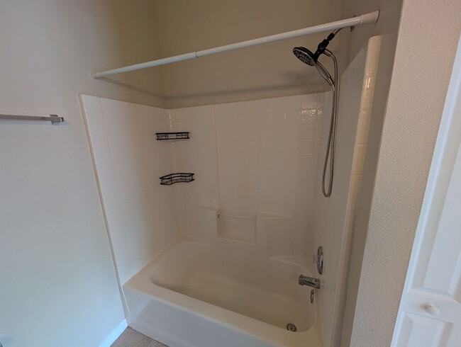 Building Photo - Spacious 2 Bed, 2.5 Bath Townhome in Gated...