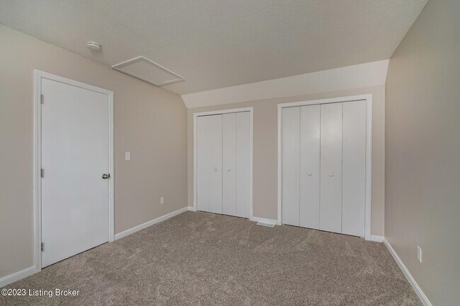 Building Photo - 4103 Willowview Blvd