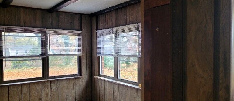 Building Photo - 425 Pine Ave