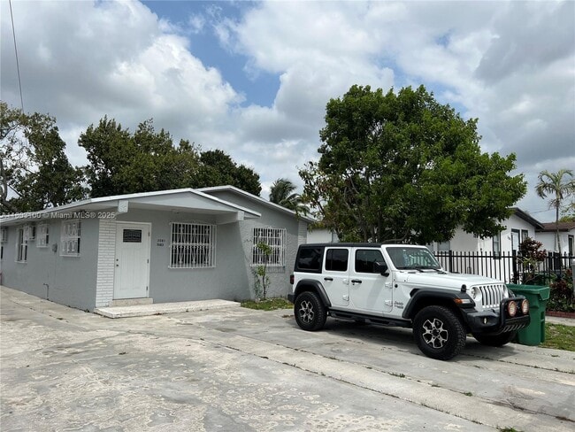 Building Photo - 3081 NW 94th St