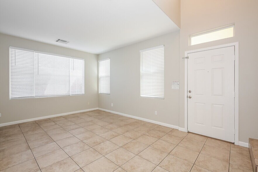 Building Photo - 4408 Acropolis Ave