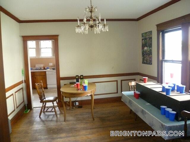 Building Photo - 31 Wade St