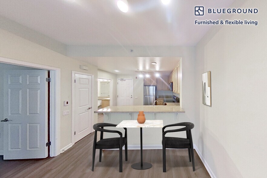 Building Photo - 1099 Admiral Ct